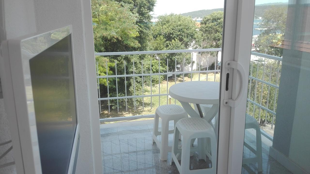 House Danica &